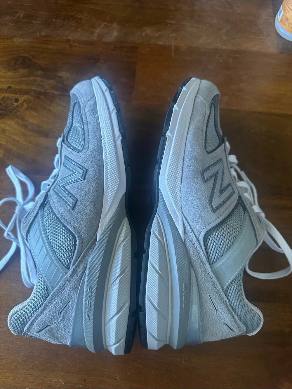 New Balance 990v5 Gray & White Mesh Suede Sneakers ladies size 8.5